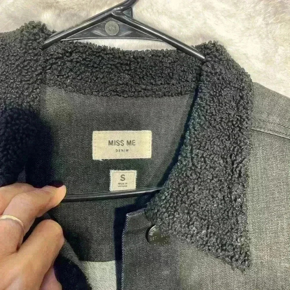 Buckle Miss Me Jean Denim Western Black Jacket  Womens Small Button Down EUC - Picture 7 of 10